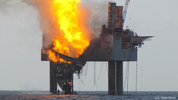 Hercules-Natural-Gas-Rig-Fire_Coast-Guard_600x336 (54ebdd7e-bb61-412f-a267-50cc4f7833db)